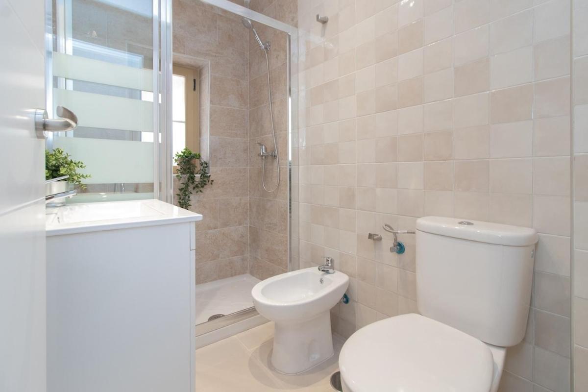 Trendy Two Bedrooms in Ollerias Málaga Buitenkant foto